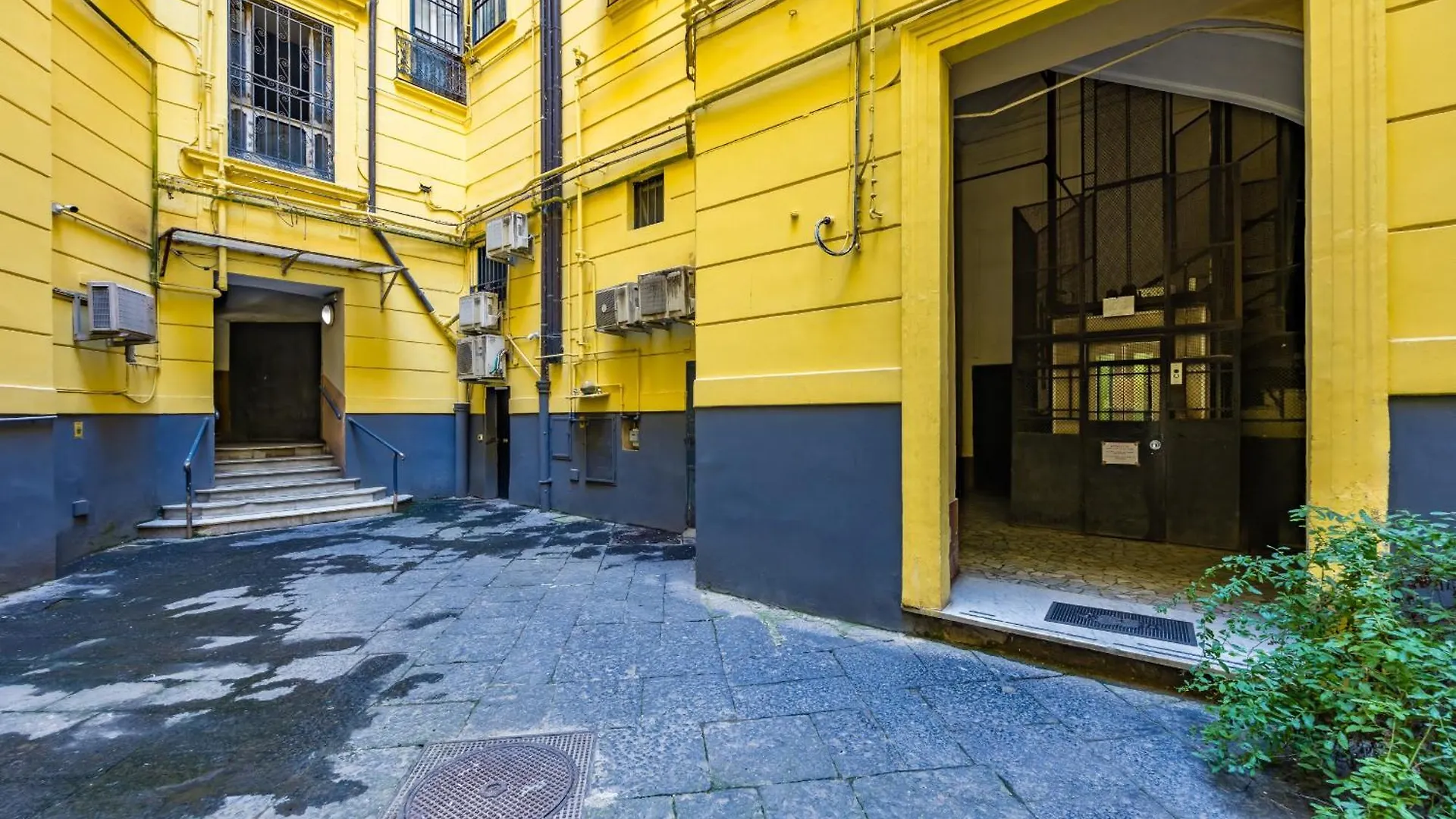 Un Terrazzo Panoramico Su Napoli By Wonderful Italy Apartment Naples